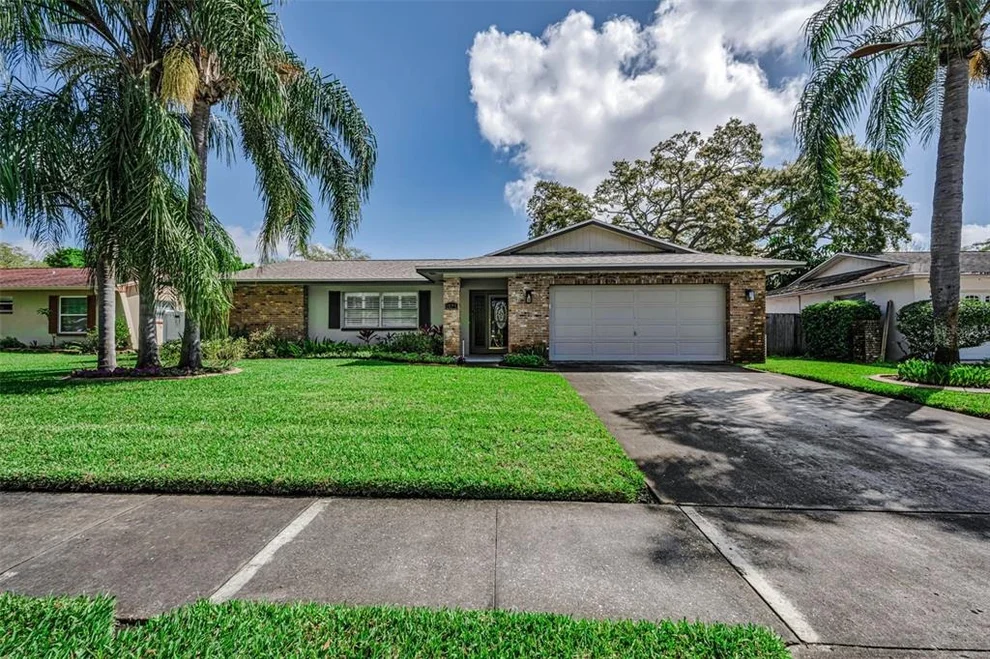 Unit for sale at 1575 SANDALWOOD DRIVE, DUNEDIN, FL 34698