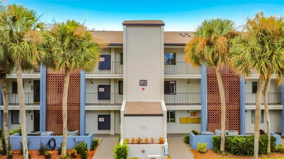 Unit for sale at 15 ESCONDIDO COURT, ALTAMONTE SPRINGS, FL 32701