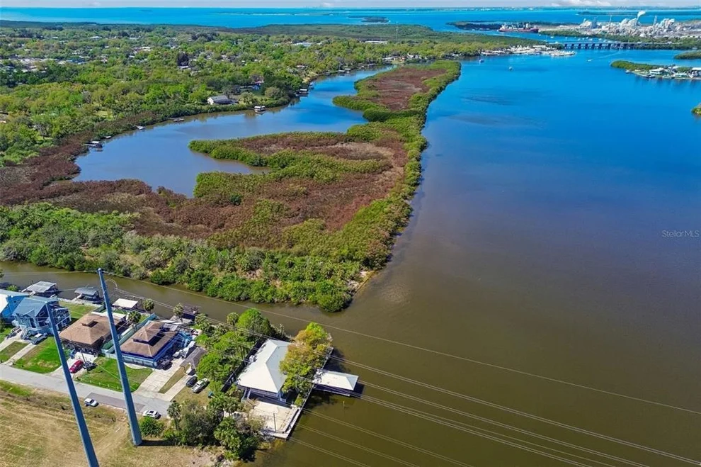Unit for sale at 9901 BAY DRIVE, GIBSONTON, FL 33534