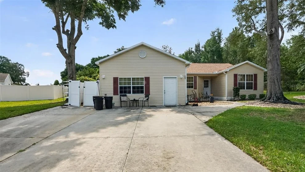 Unit for sale at 706 MURRAY LANE, LADY LAKE, FL 32159