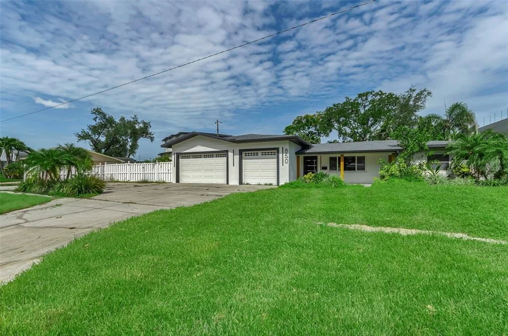 Unit for sale at 850 RAFAEL BOULEVARD NE, ST PETERSBURG, FL 33704