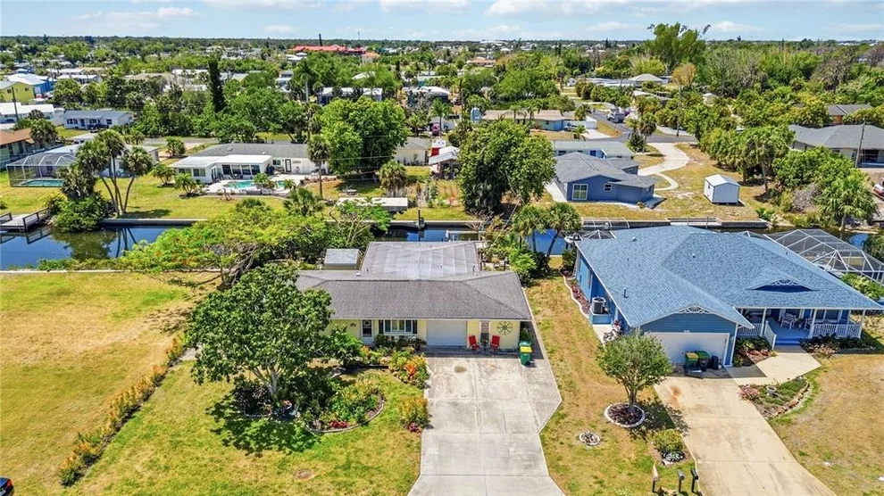 Unit for sale at 885 E 3RD STREET, ENGLEWOOD, FL 34223