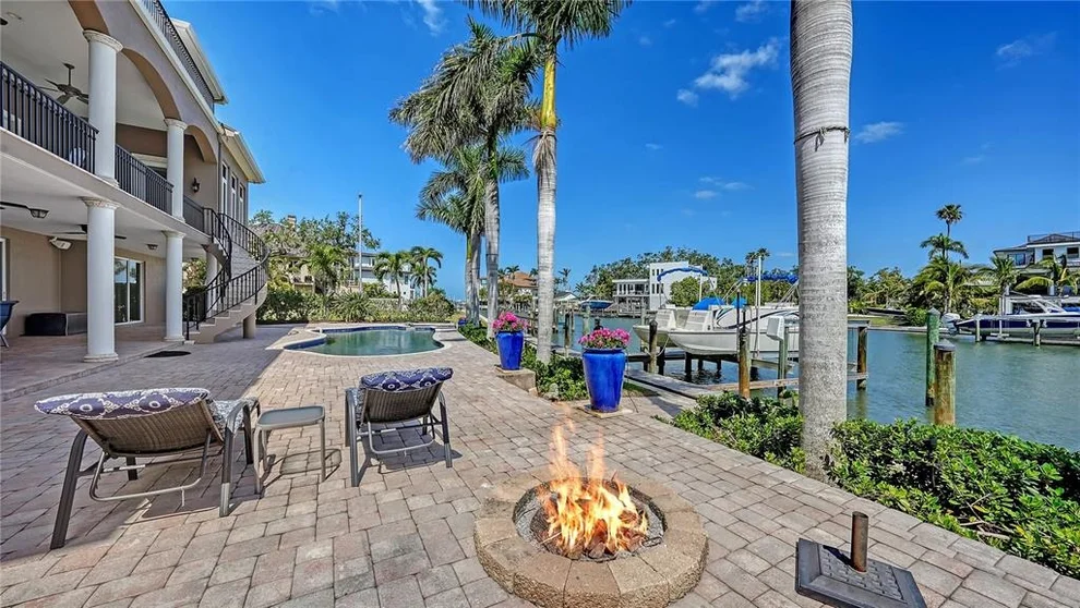 Unit for sale at 975 WHITAKERS LANE, SARASOTA, FL 34236