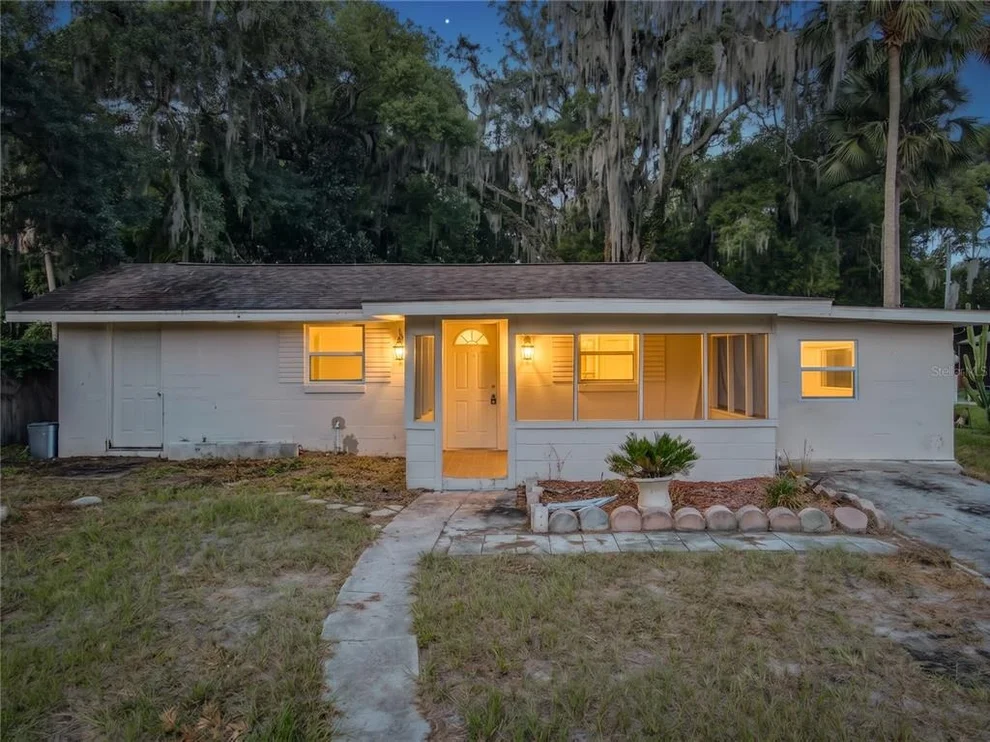 Unit for sale at 318 S MASSACHUSETTS AVENUE, DELAND, FL 32724