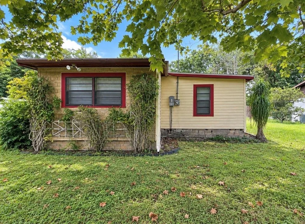 Unit for sale at 2222 GETFORD RD, EUSTIS, FL 32726