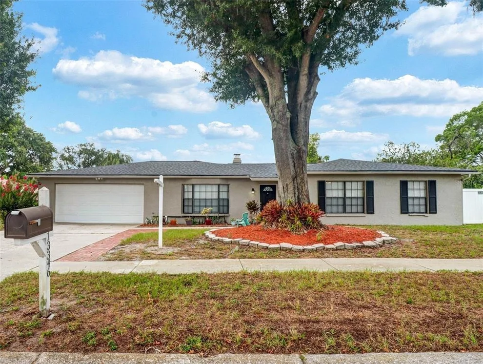 Unit for sale at 13346 MORAN DRIVE, TAMPA, FL 33618