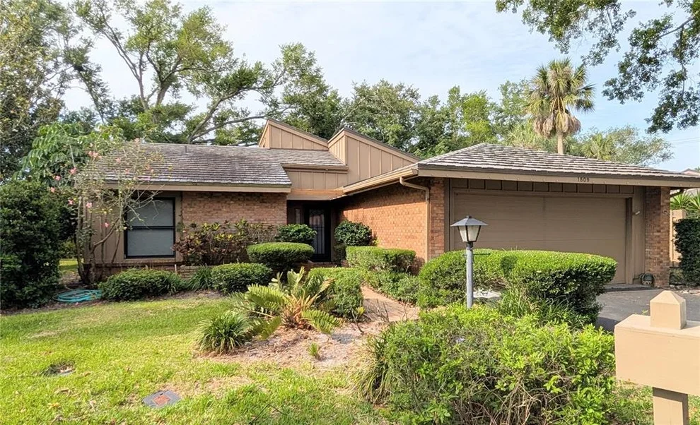 Unit for sale at 1509 WILLOW OAK CIRCLE, BRADENTON, FL 34209