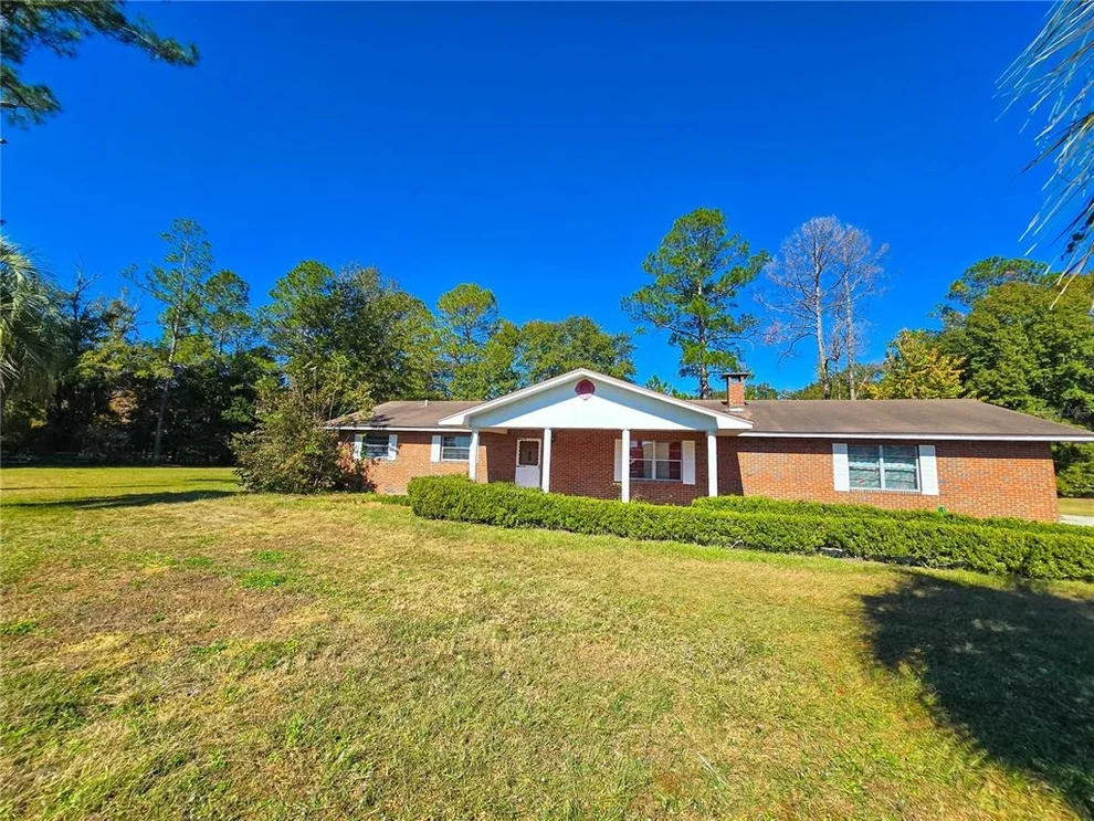 Unit for sale at 12046 US-301, HAMPTON, FL 32044