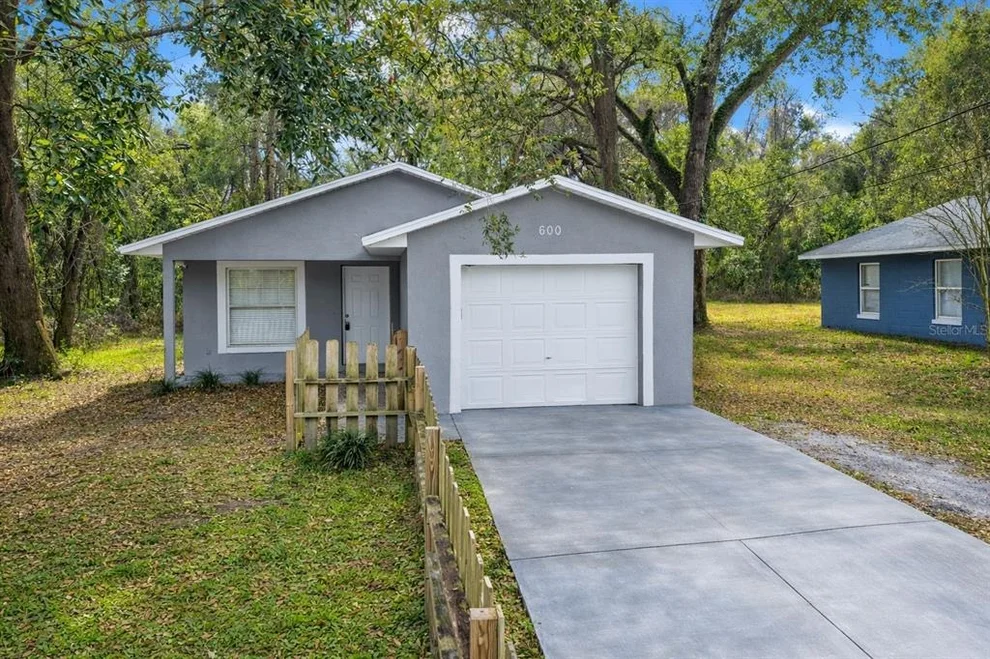 Unit for sale at 600 W CLARKE STREET, WILDWOOD, FL 34785