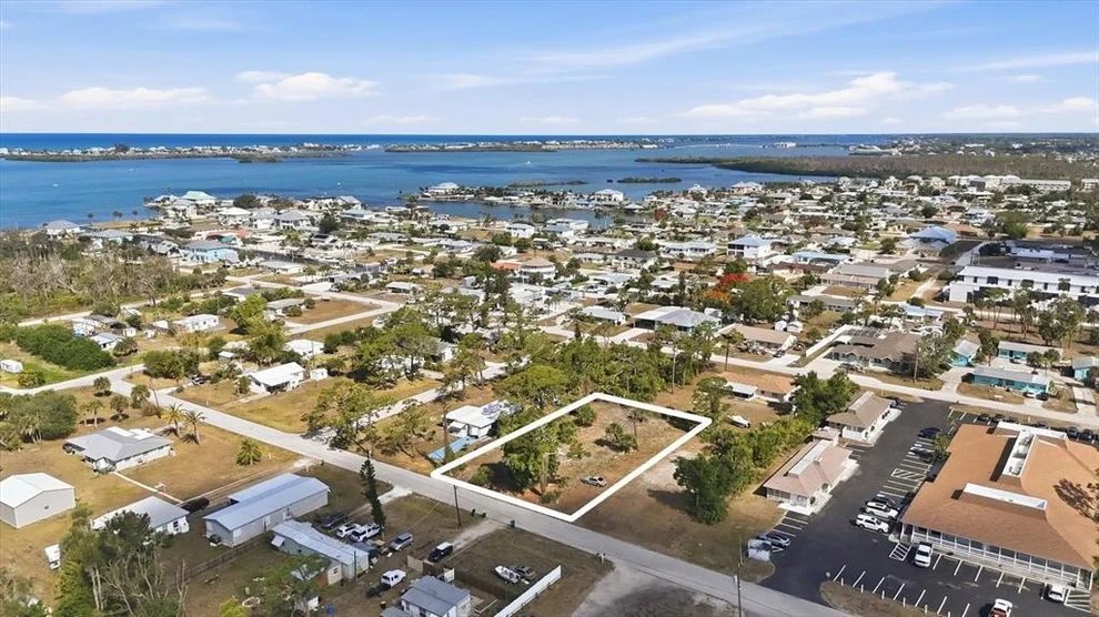 Unit for sale at 1970 KENTUCKY AVENUE, ENGLEWOOD, FL 34224