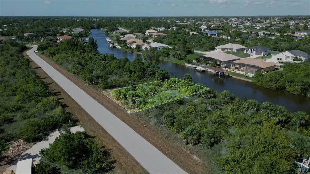 Unit for sale at 15480 ARIBE AVENUE, PORT CHARLOTTE, FL 33981