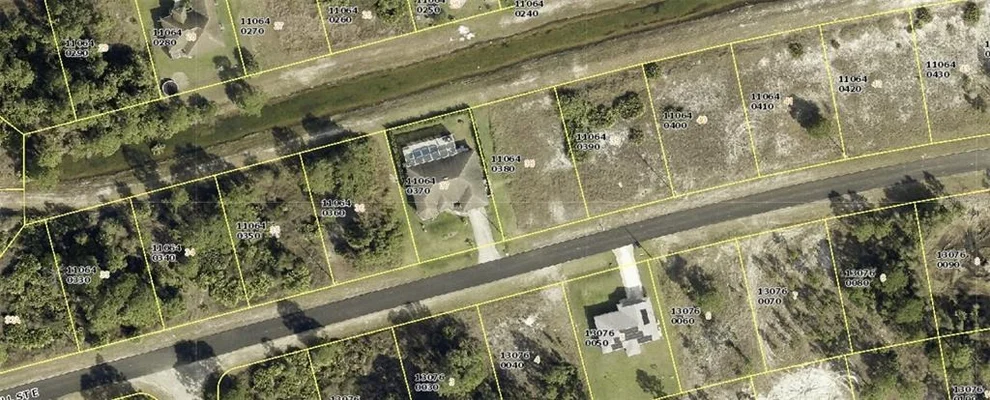 Unit for sale at 809 NEWELL STREET E, LEHIGH ACRES, FL 33974