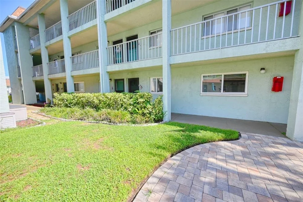Unit for sale at 801 83RD AVENUE N, ST PETERSBURG, FL 33702