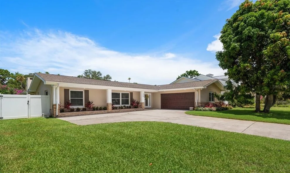 Unit for sale at 1320 GOLF VIEW DRIVE, BELLEAIR, FL 33756