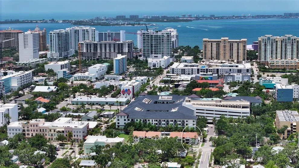 Unit for sale at 631 N ORANGE AVENUE, SARASOTA, FL 34236