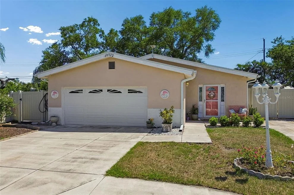 Unit for sale at 10572 BLOSSOM LAKE DRIVE, SEMINOLE, FL 33772