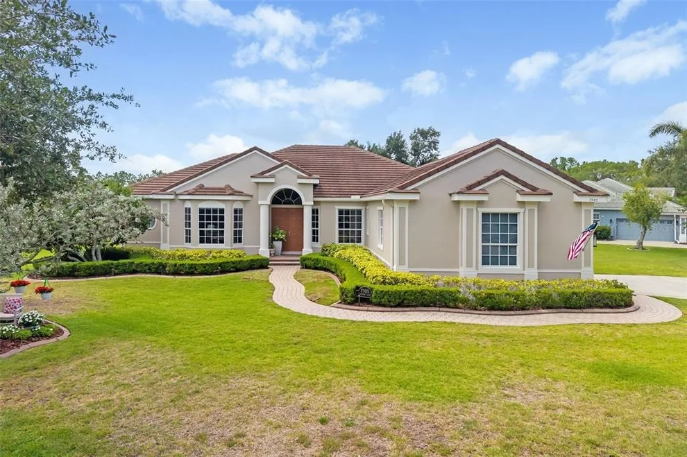 Unit for sale at 7505 COVENTRY COURT, BRADENTON, FL 34202