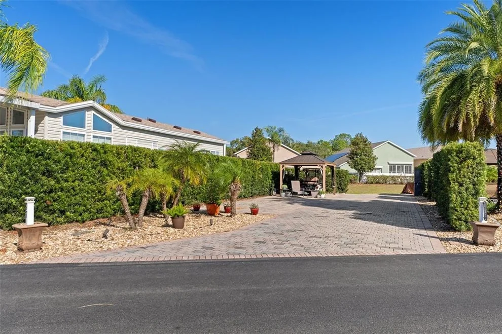 Unit for sale at 16724 SUNSHINE AVENUE, CLERMONT, FL 34714
