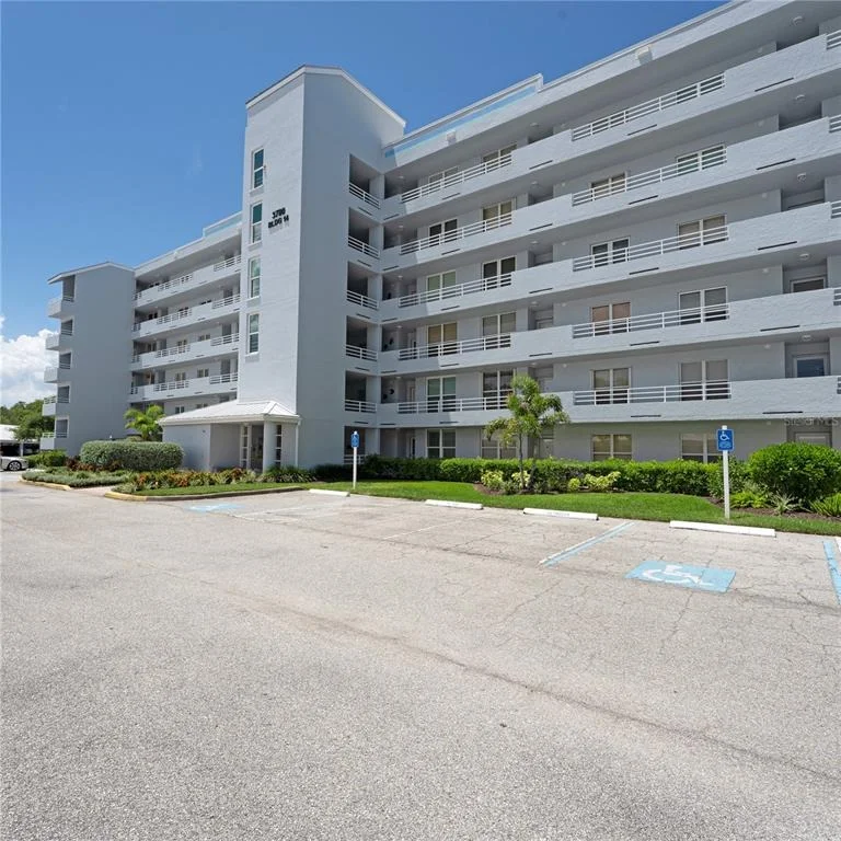 Unit for sale at 3780 PINEBROOK CIRCLE, BRADENTON, FL 34209