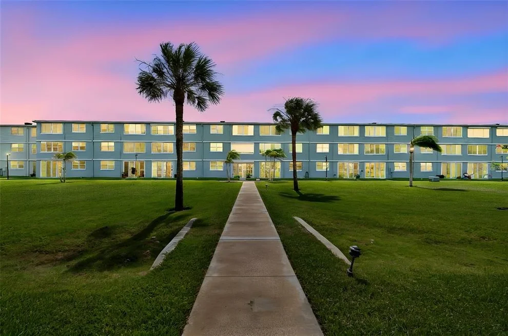Unit for sale at 4715 BAY STREET NE, ST PETERSBURG, FL 33703