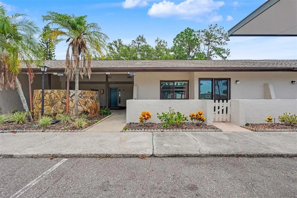 Unit for sale at 1208 HIGHLAND AVENUE SE, LARGO, FL 33771