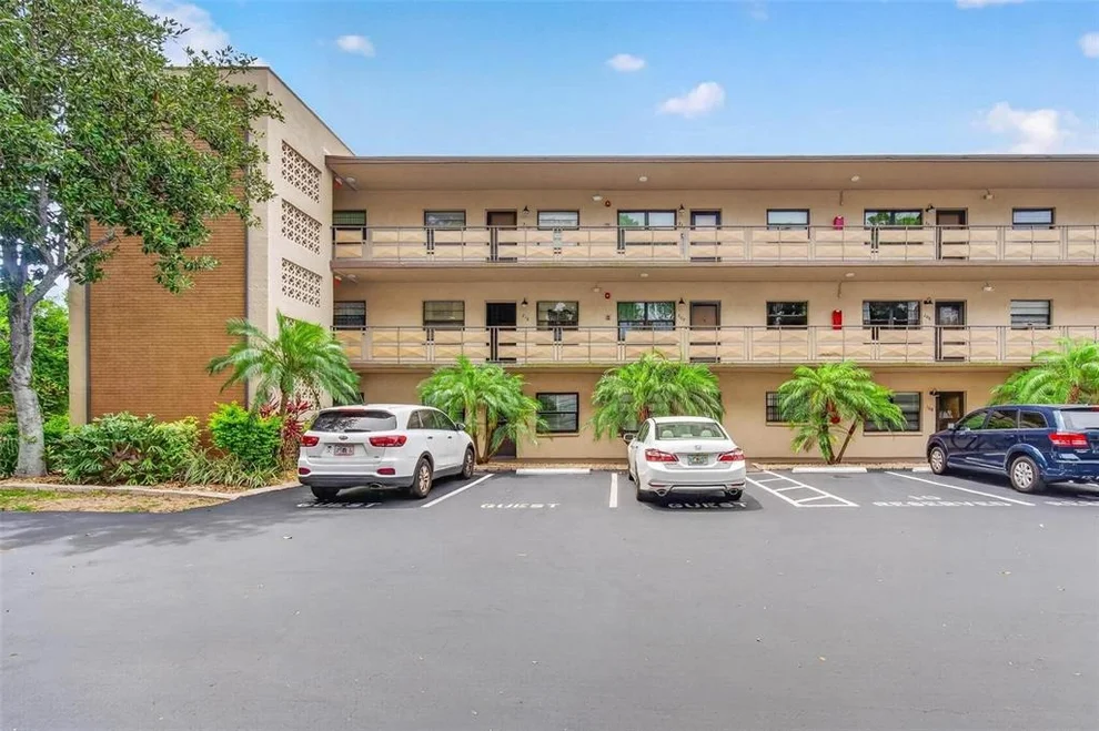 Unit for sale at 5975 TERRACE PARK DRIVE N, ST PETERSBURG, FL 33709