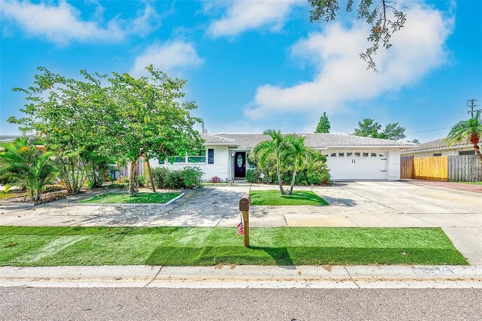 Unit for sale at 11288 60TH AVENUE, SEMINOLE, FL 33772