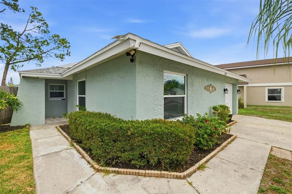 Unit for sale at 10315 CHADBOURNE DRIVE, TAMPA, FL 33624