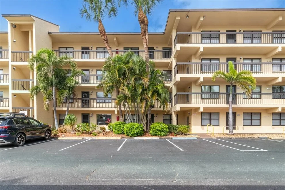 Unit for sale at 315 30TH AVENUE W, BRADENTON, FL 34205