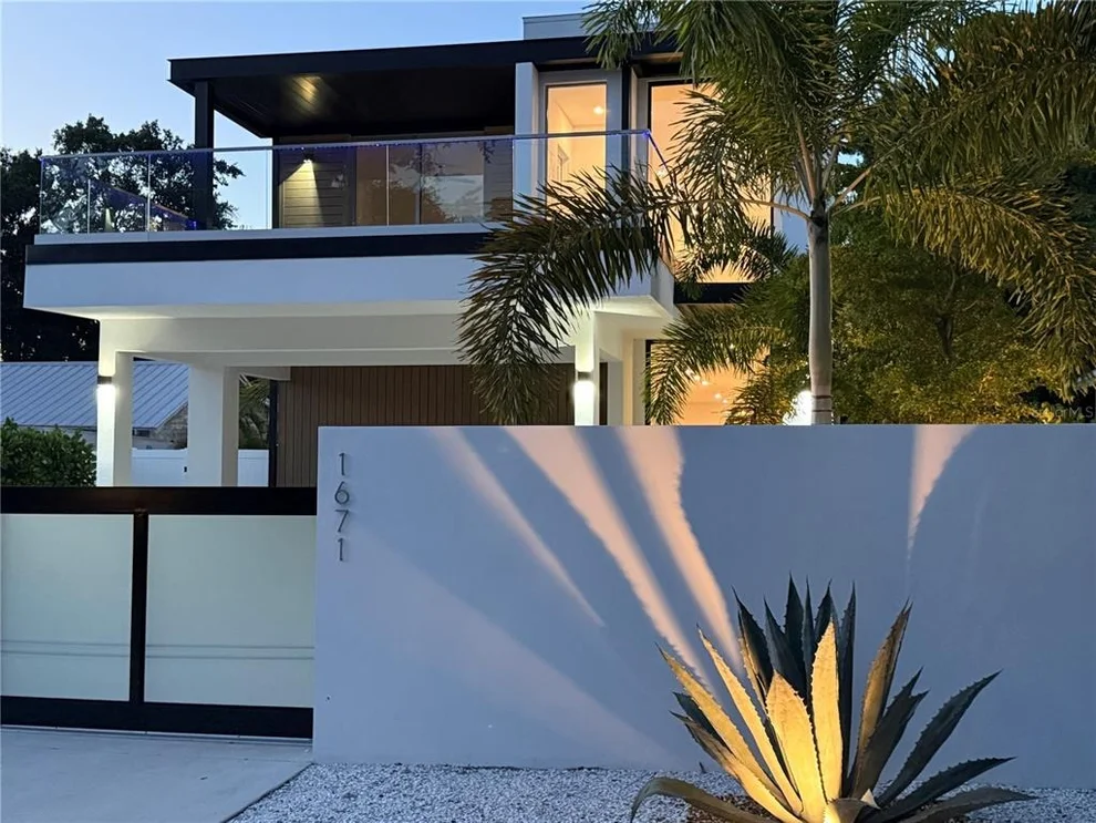 Unit for sale at 1671 ARLINGTON STREET, SARASOTA, FL 34239