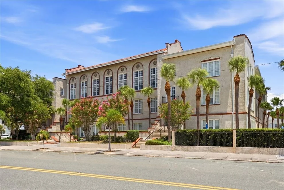 Unit for sale at 701 MIRROR LAKE DRIVE N, ST PETERSBURG, FL 33701