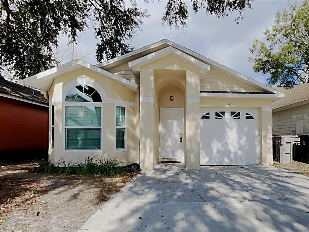Unit for sale at 1604 CHATHAM CIRCLE, APOPKA, FL 32703