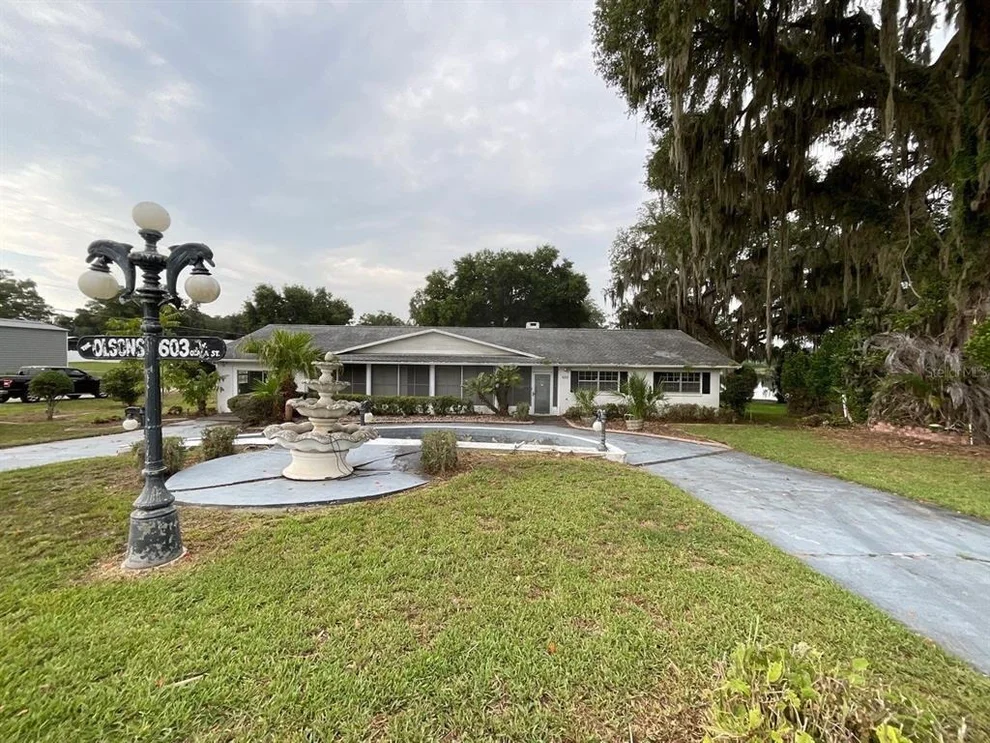 Unit for sale at 603 W OCALA STREET, UMATILLA, FL 32784
