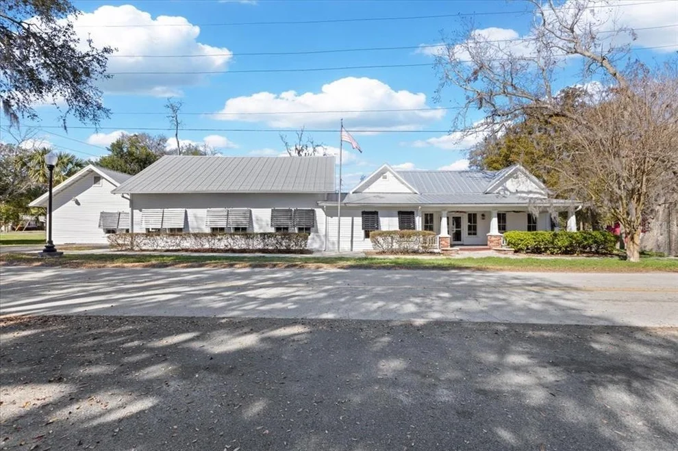 Unit for sale at 115 NW 1ST STREET, TRENTON, FL 32693