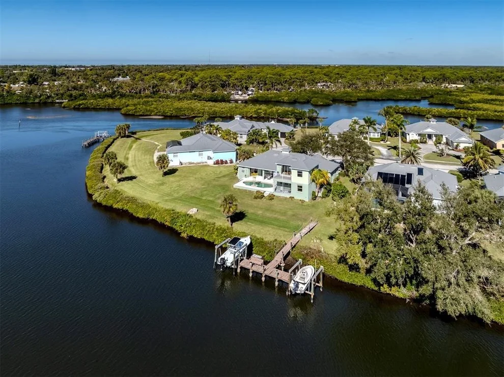 Unit for sale at 853 HILLCREST DRIVE, NOKOMIS, FL 34275