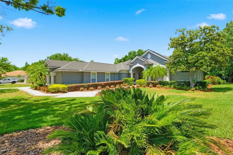Unit for sale at 19130 CENTRE ROSE BOULEVARD, LUTZ, FL 33558