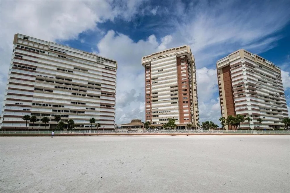 Unit for sale at 17920 GULF BOULEVARD, REDINGTON SHORES, FL 33708