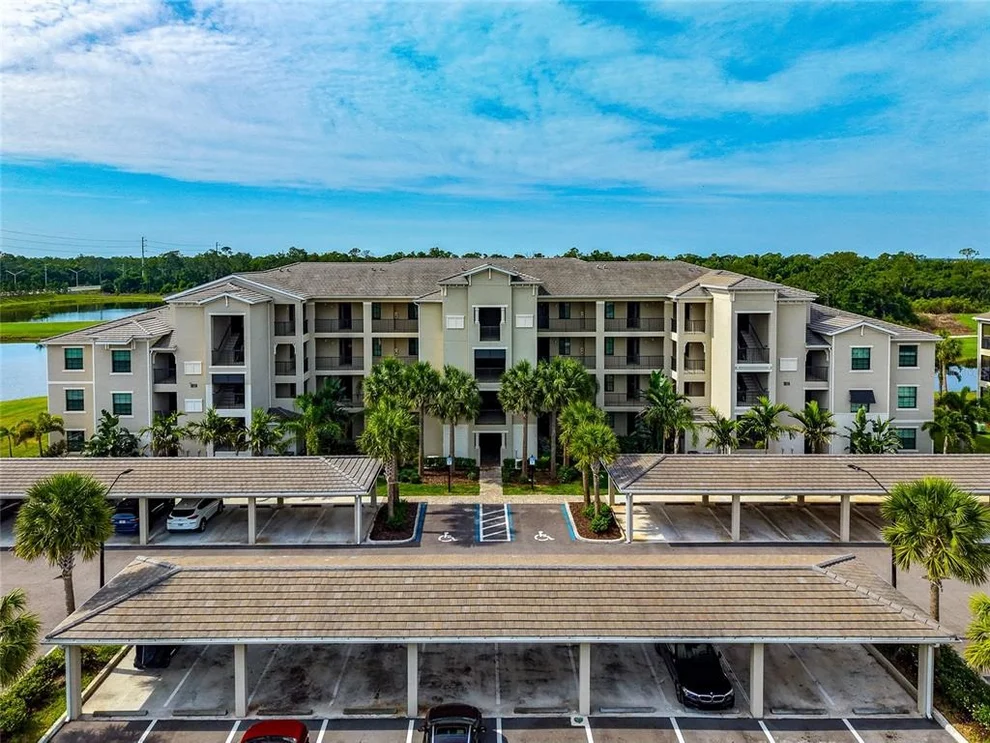 Unit for sale at 18114 GAWTHROP DRIVE, LAKEWOOD RANCH, FL 34211