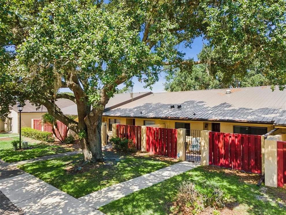 Unit for sale at 664 CLUBHOUSE ROAD, WINTER HAVEN, FL 33884