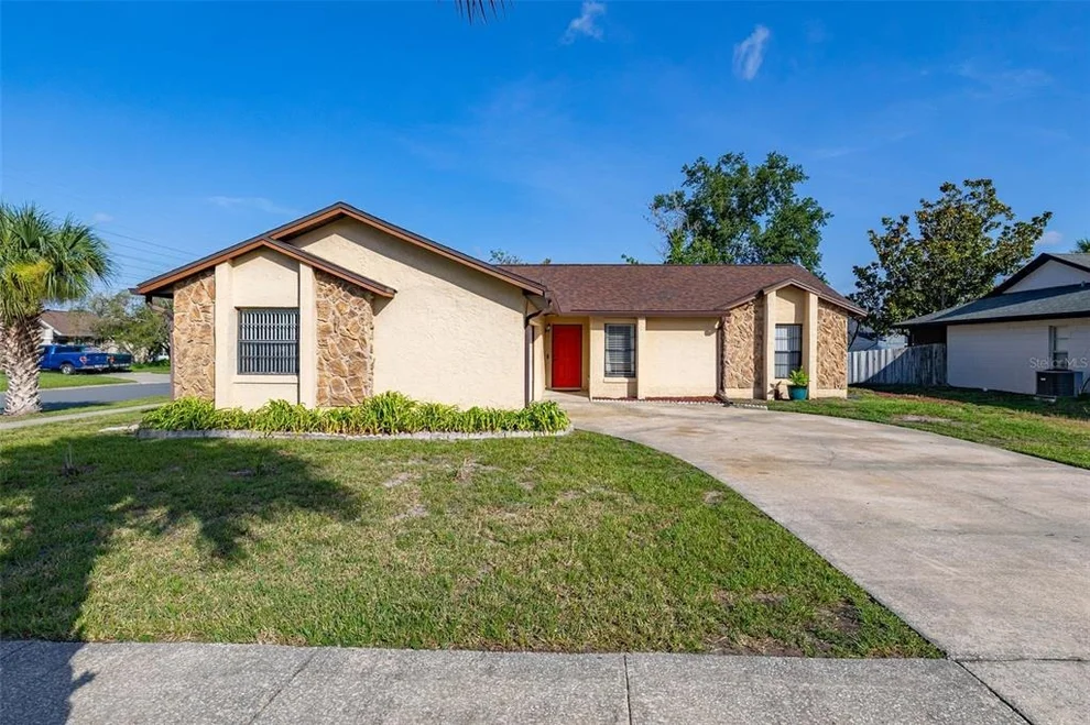 Unit for sale at 100 GROVE HOLLOW COURT, SANFORD, FL 32773