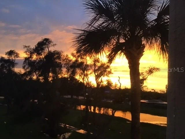 Unit for sale at 9450 HARBOR GREENS WAY, SEMINOLE, FL 33776