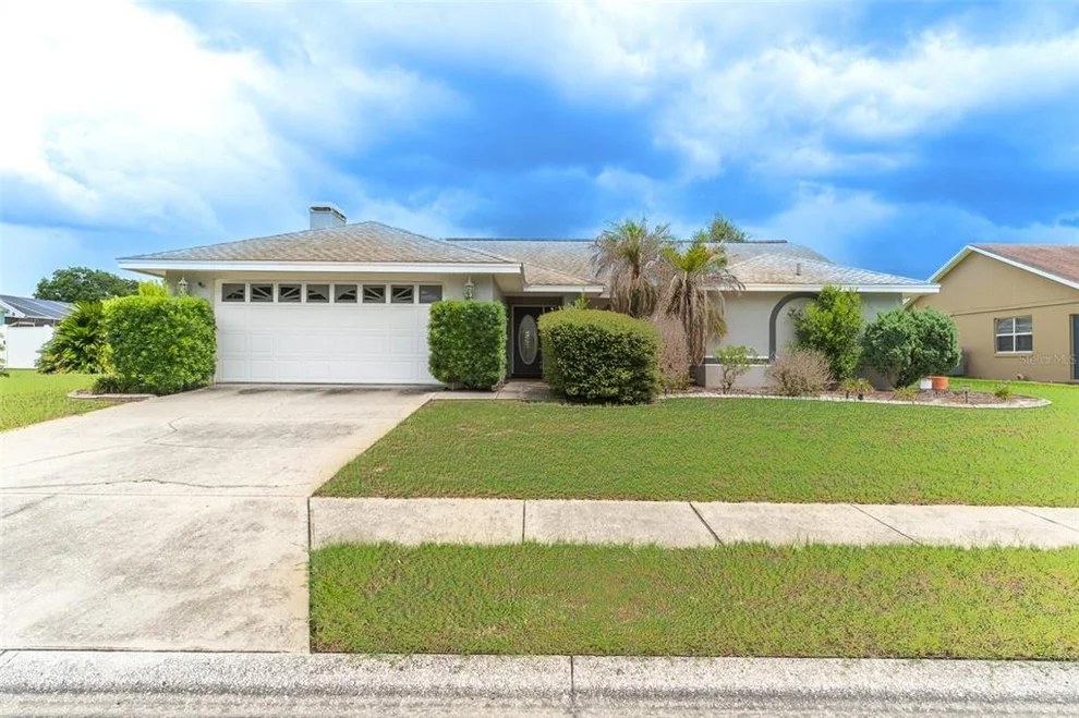 Unit for sale at 699 HUNTERS RUN BOULEVARD, LAKELAND, FL 33809