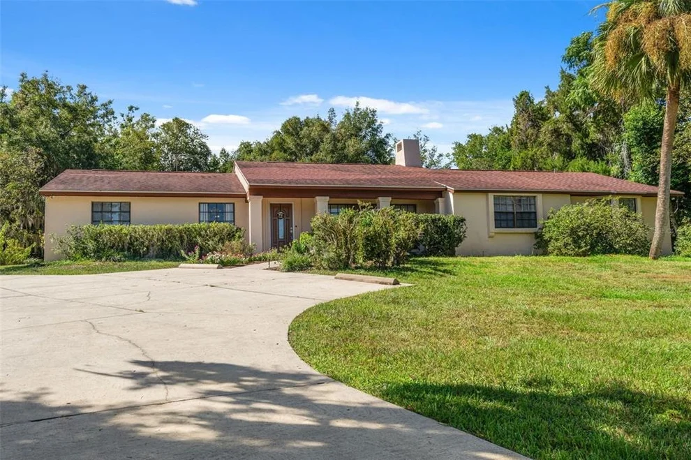 Unit for sale at 8943 SILVER LAKE DRIVE, LEESBURG, FL 34788