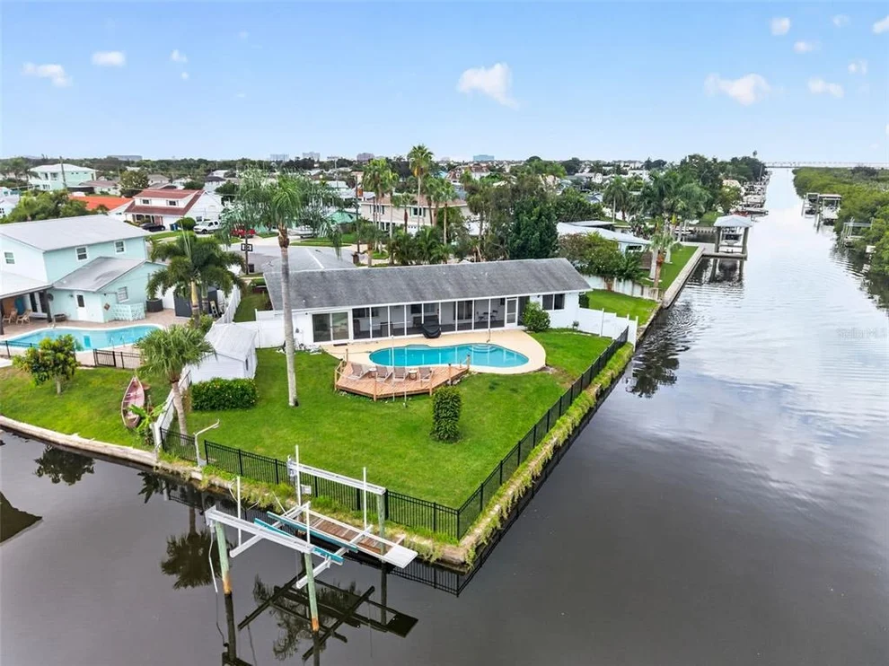 Unit for sale at 8727 BAY CREST LANE, TAMPA, FL 33615