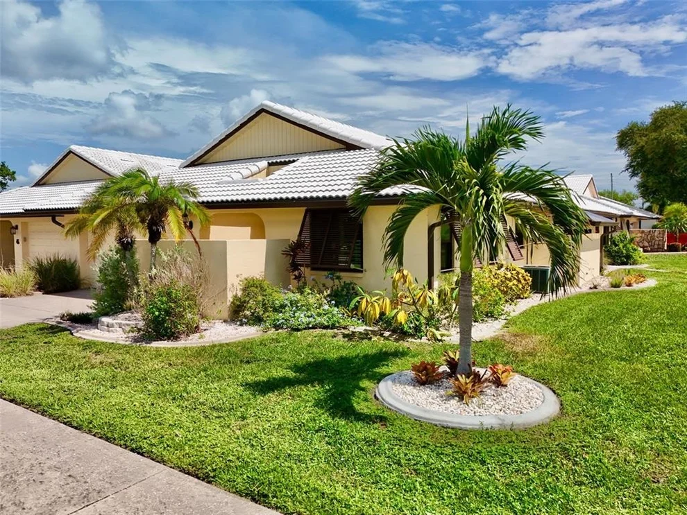 Unit for sale at 44 SANDSTONE CIRCLE, VENICE, FL 34293
