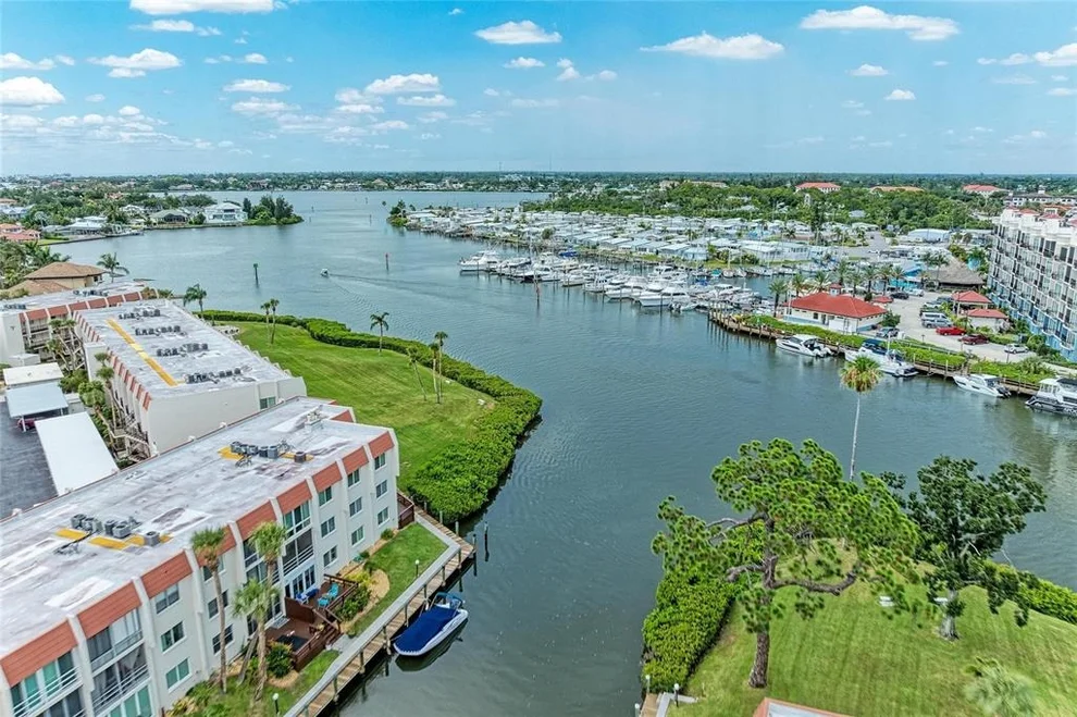 Unit for sale at 220 SANTA MARIA STREET, VENICE, FL 34285