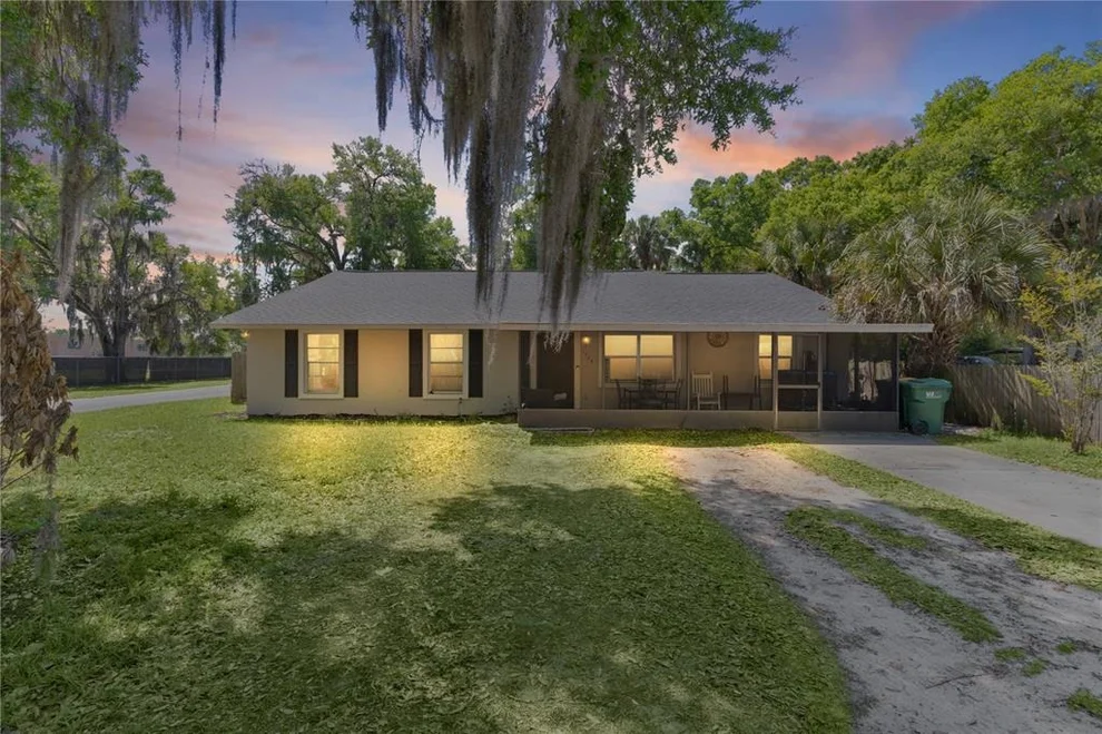 Unit for sale at 1124 N GRANT AVENUE, MOUNT DORA, FL 32757