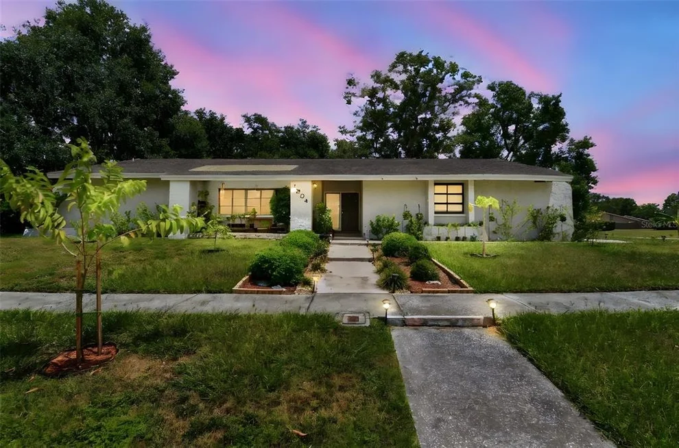Unit for sale at 1904 TEAKWOOD DRIVE, PLANT CITY, FL 33563