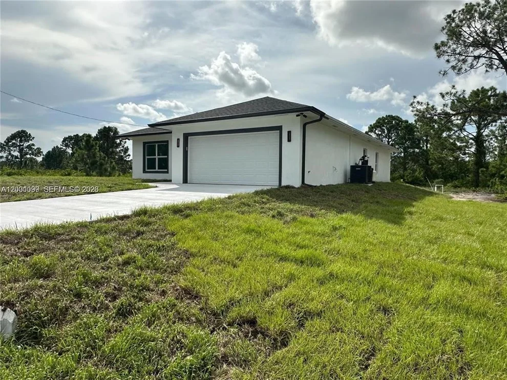 Unit for sale at 1125 MILWAUKEE BOULEVARD, LEHIGH ACRES, FL 33974