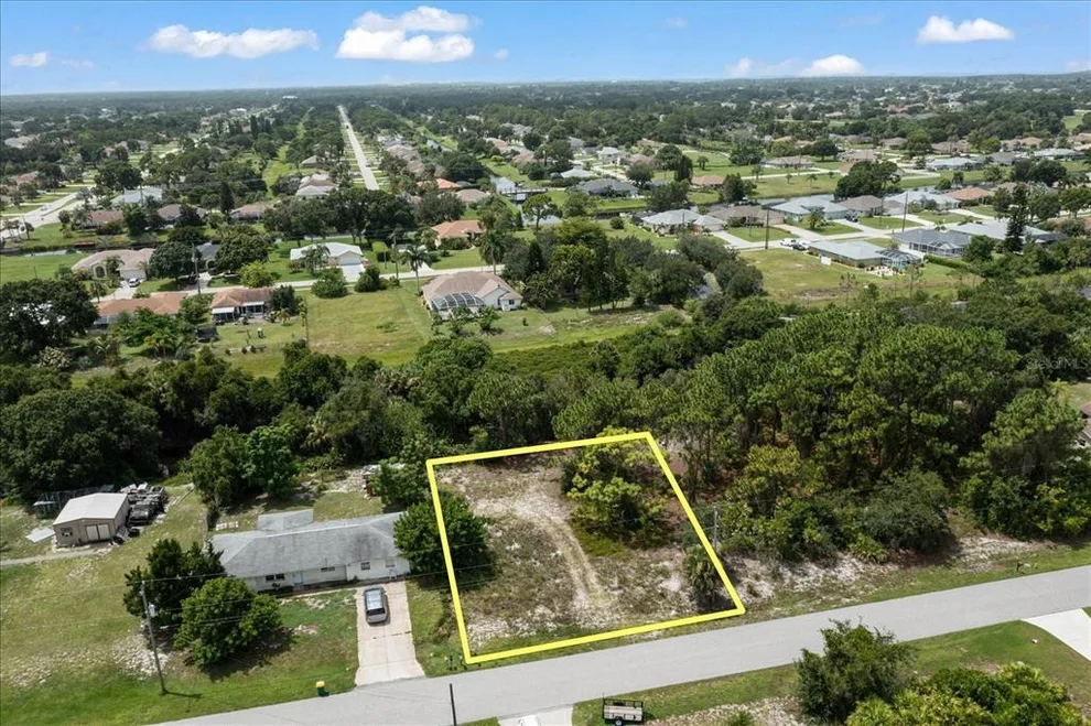 Unit for sale at 10485 GREENWAY AVENUE, ENGLEWOOD, FL 34224